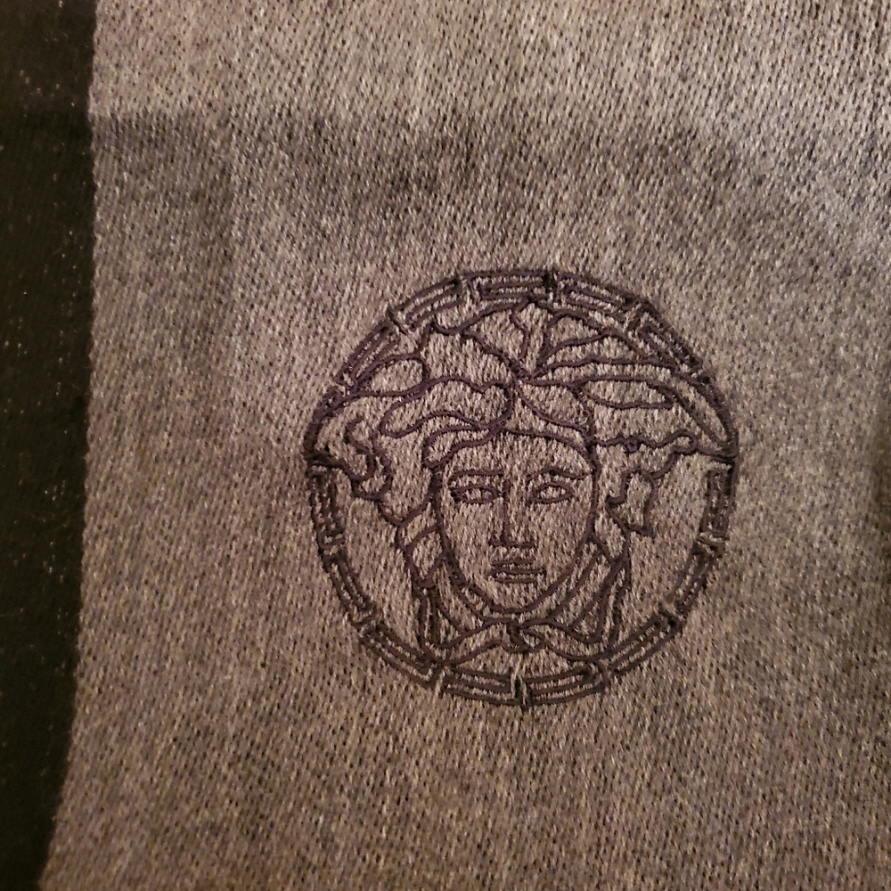 Versace Black and Gray Scarf - Picture 3 of 10